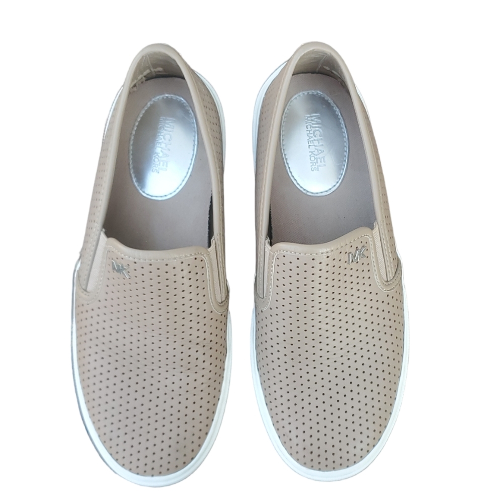 Michael Kors Olivia Slip On Sneaker GUC Size 6